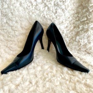 Stuart Weitzman Navy Pumps